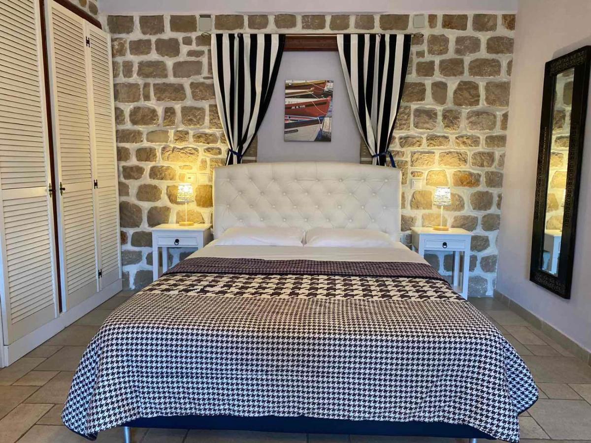 Myral Guesthouse Nafplio Ngoại thất bức ảnh