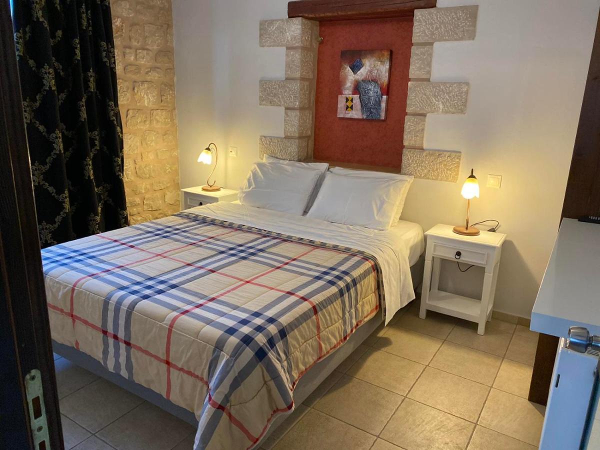 Myral Guesthouse Nafplio Ngoại thất bức ảnh