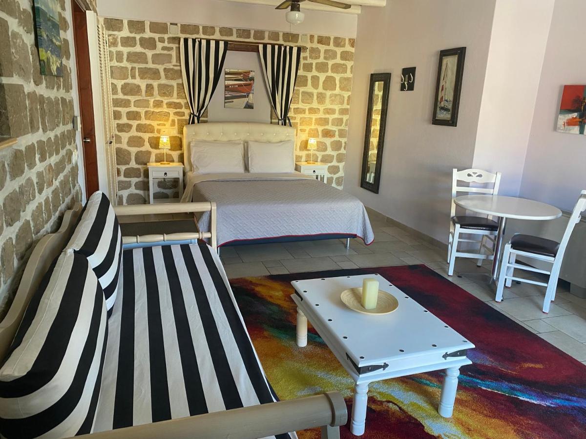 Myral Guesthouse Nafplio Ngoại thất bức ảnh