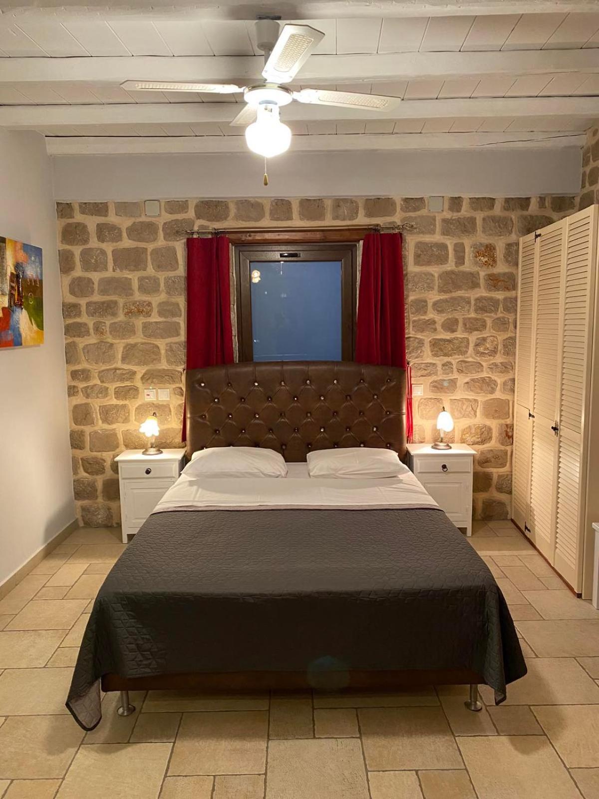 Myral Guesthouse Nafplio Ngoại thất bức ảnh